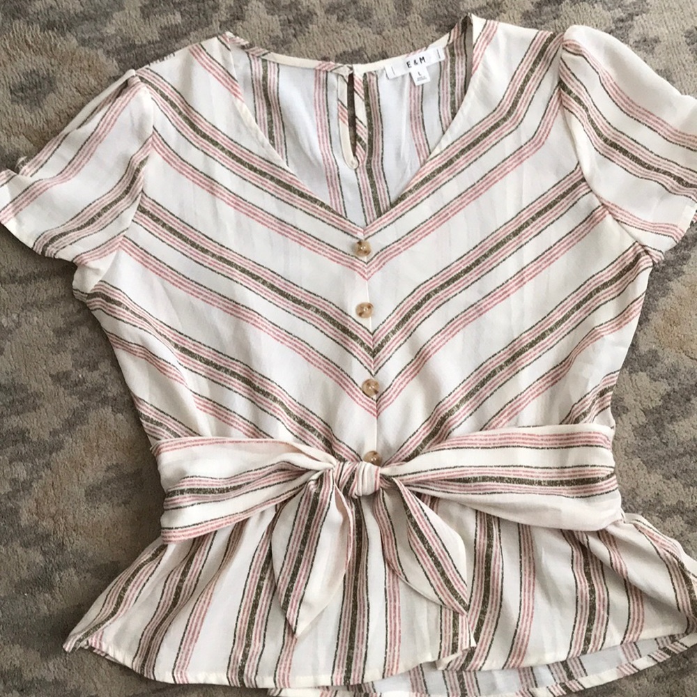 E&M crop top